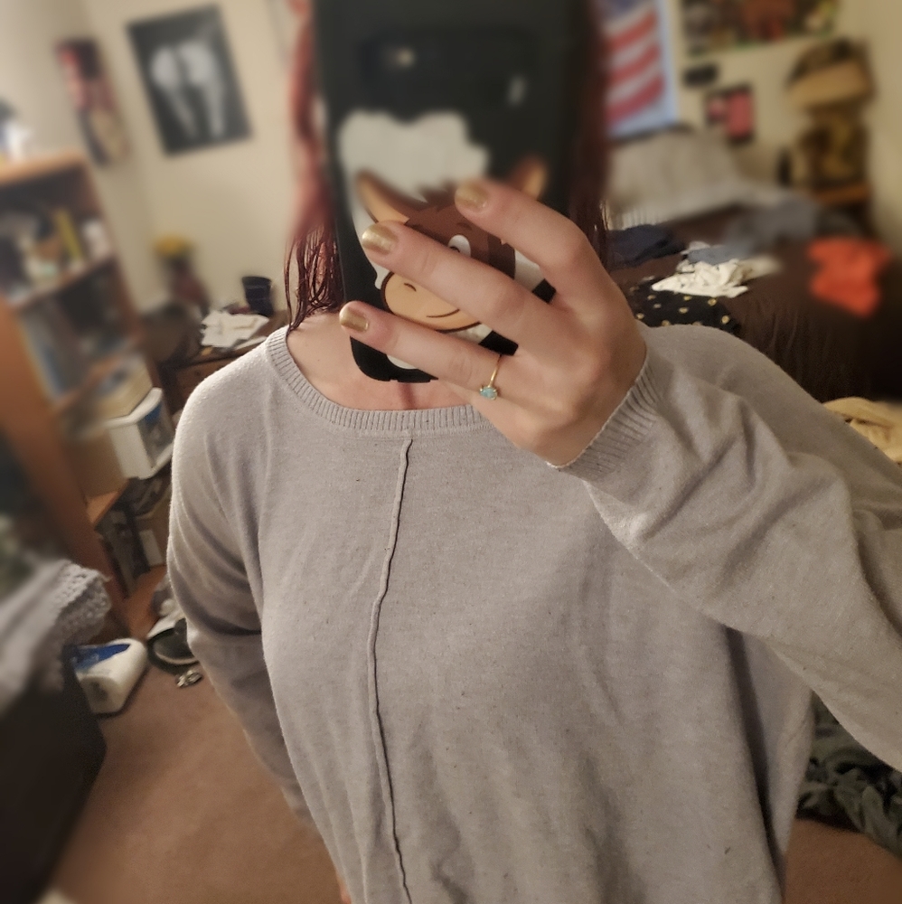 Doman sweater gray size small Accent